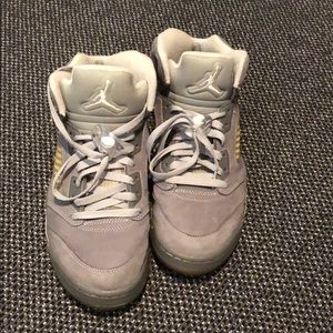 Air Jordan Wolf Grey 5s